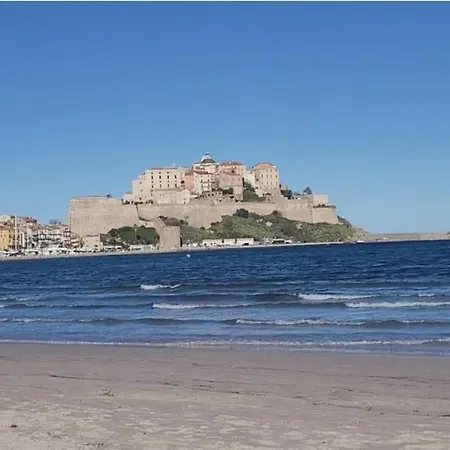 Magnifique T1bis Dans Calvi Centre Avec Parking Apartment